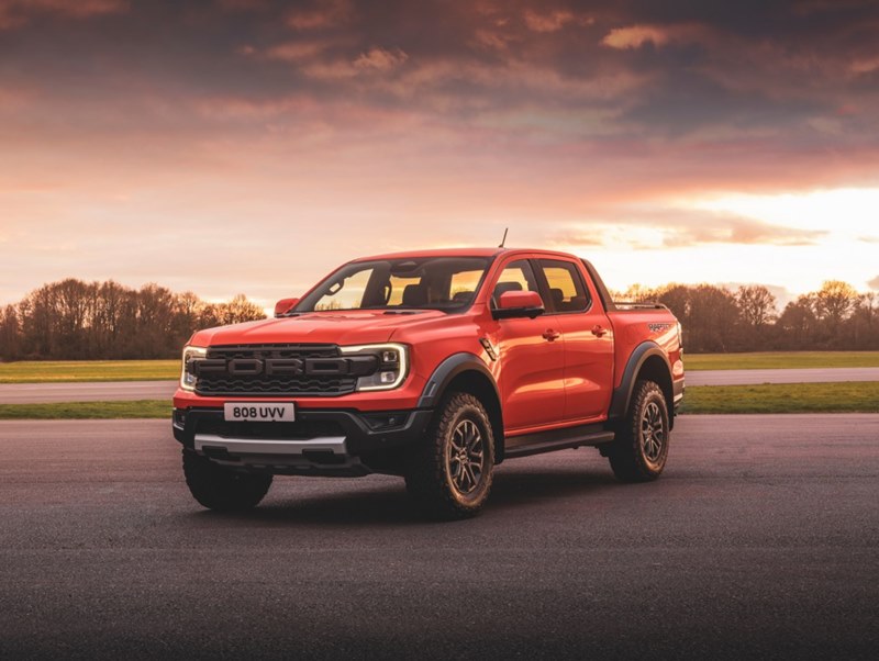 Động cơ V6 tăng áp kép của Ford Ranger Raptor 2023 ra mắt toàn cầu