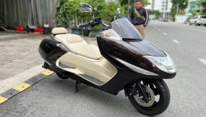 Yamaha Maxam “limousine 2 bánh” sự lựa chọn của các tay chơi