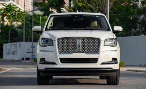 "Nóng"-Lincoln Navigator 2022 về Việt Nam với giá hơn 8 tỷ đồng