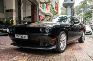 Dodge Challenger GT bất ngờ xuất hiện tại Việt Nam