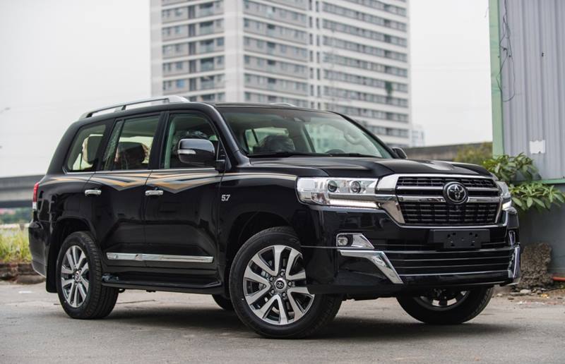 Toyota Land Cruiser phân khúc SUV 8 chỗ