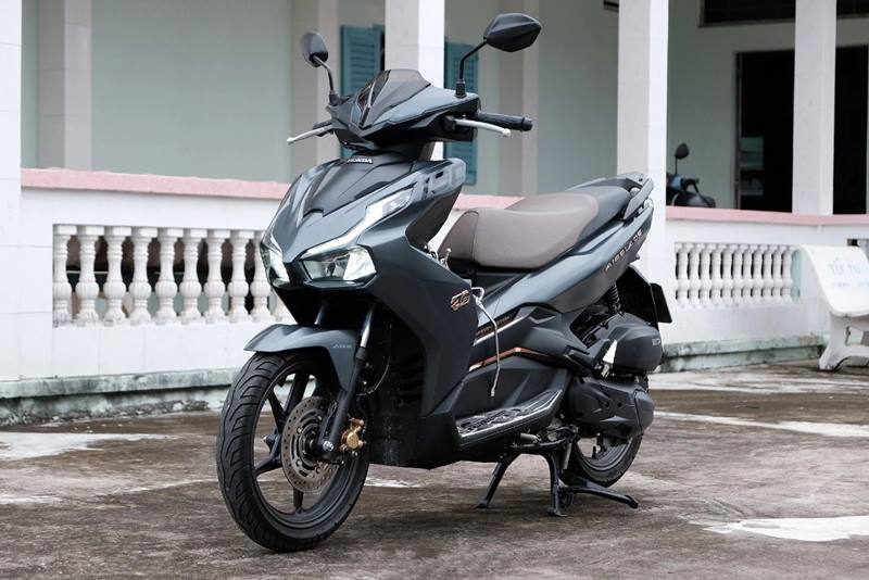 Dòng xe Air Blade của Honda bán ra thị trường với 4 phiên bản