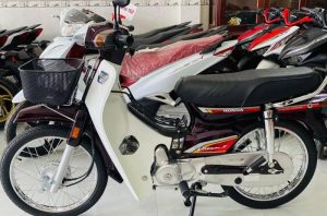Honda Dream Thái đời 1994 huyền thoại vẫn có giá lên đến 150 triệu đồng