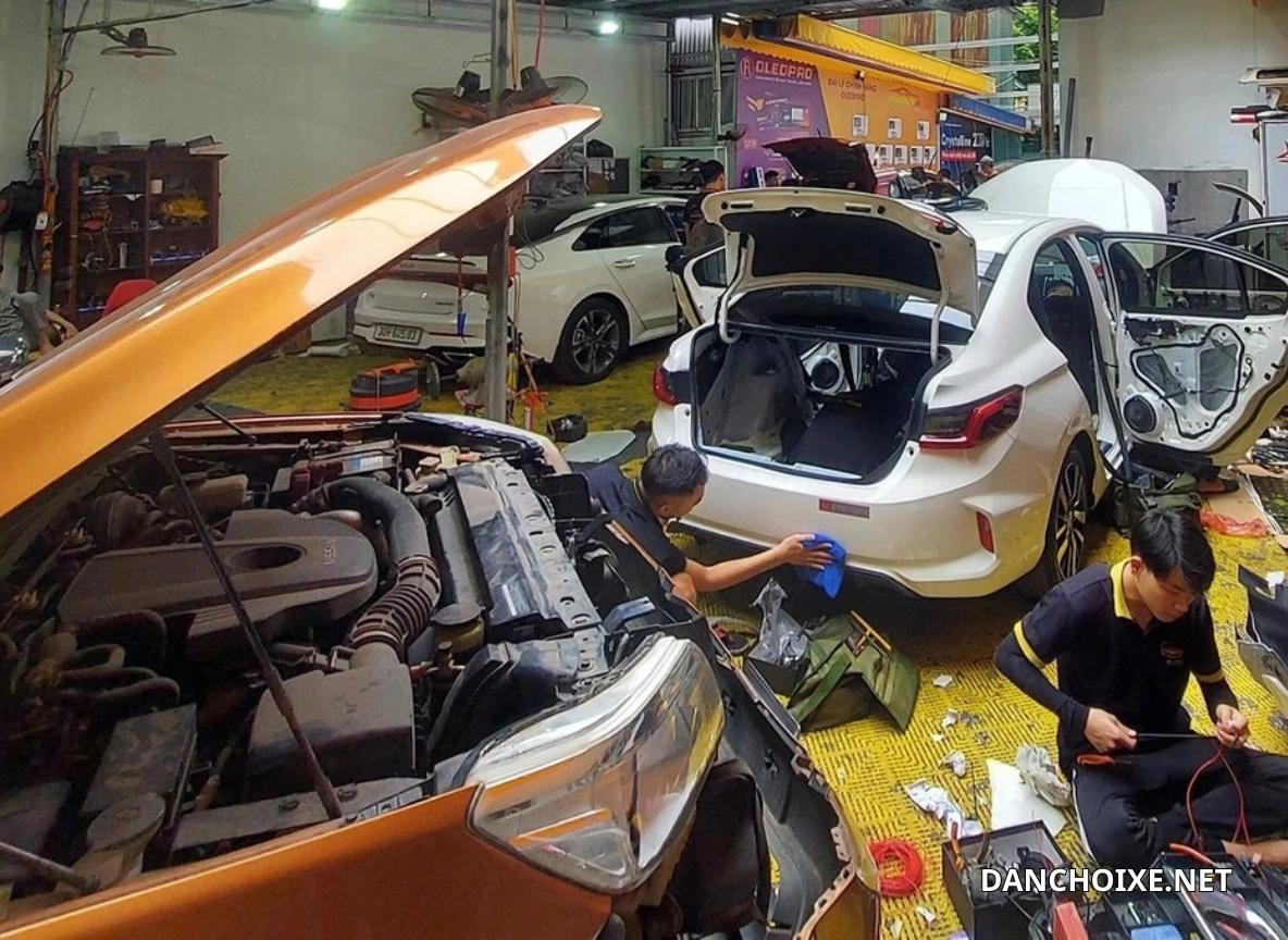 Nếu xe độ nặng về ngoại hình, nên tháo các chi tiết không cần thiết tạm thời để đạt chuẩn.