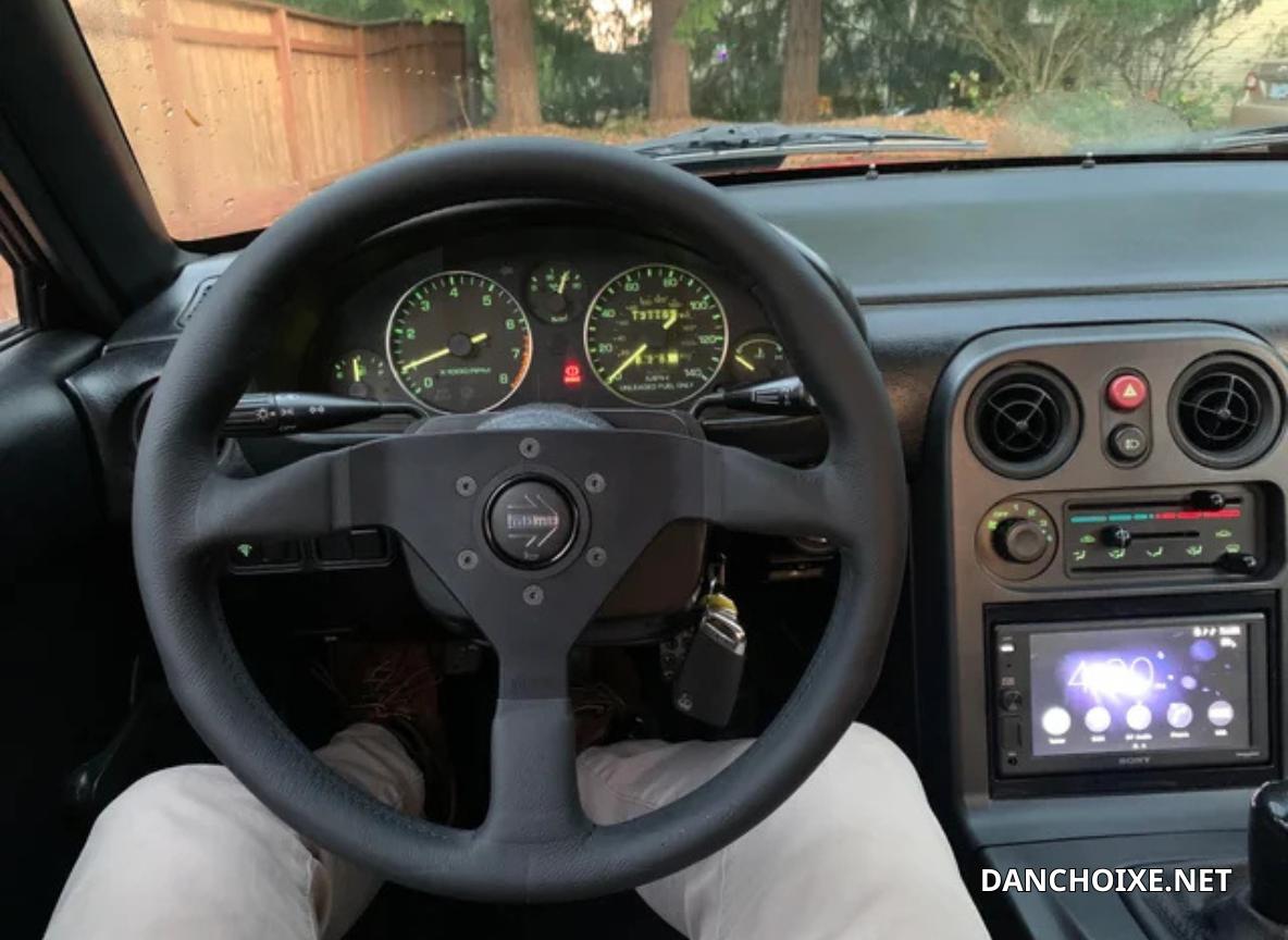 Vô lăng momo giúp chủ xe thể hiện cá tính và cảm giác khi lái xe