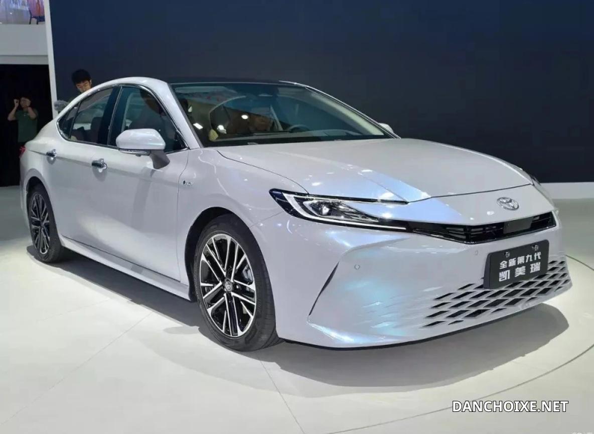 Cuối năm là thời điểm nhiều hãng đua nhau tung ra chương trình khuyến mãi, giảm giá, khiến người mua có nhiều lựa chọn phù hợp với nhu cầu