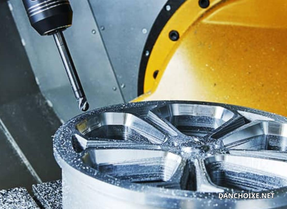 Mâm CNC khắc thương hiệu cá nhân hoá vào mâm xe