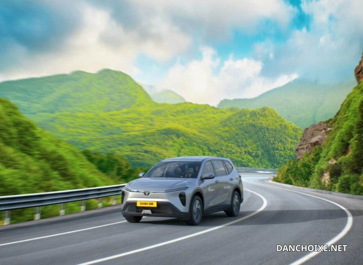 Đánh Giá Xe Điện Limo Green Khi Chạy Dịch Vụ: Ưu Nhược Điểm & Hiệu Quả Thực Tế