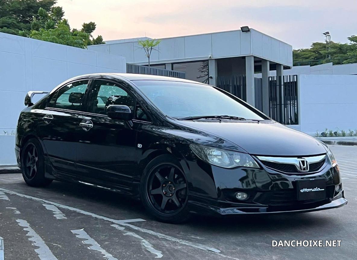 Độ Pô on/off thể thao cho âm thanh trầm ấm