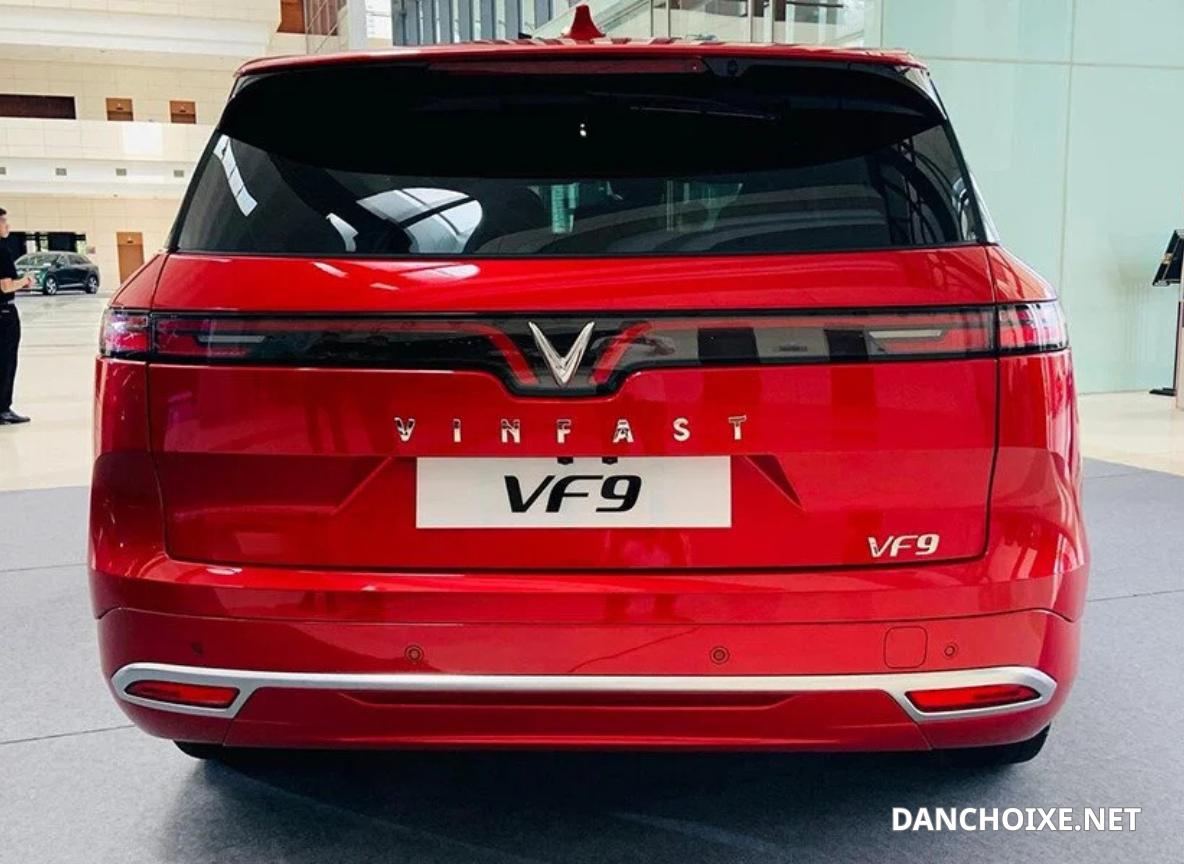 Vinfast vẫn phụ thuộc vào trạm sạc và thời gian sạc pin