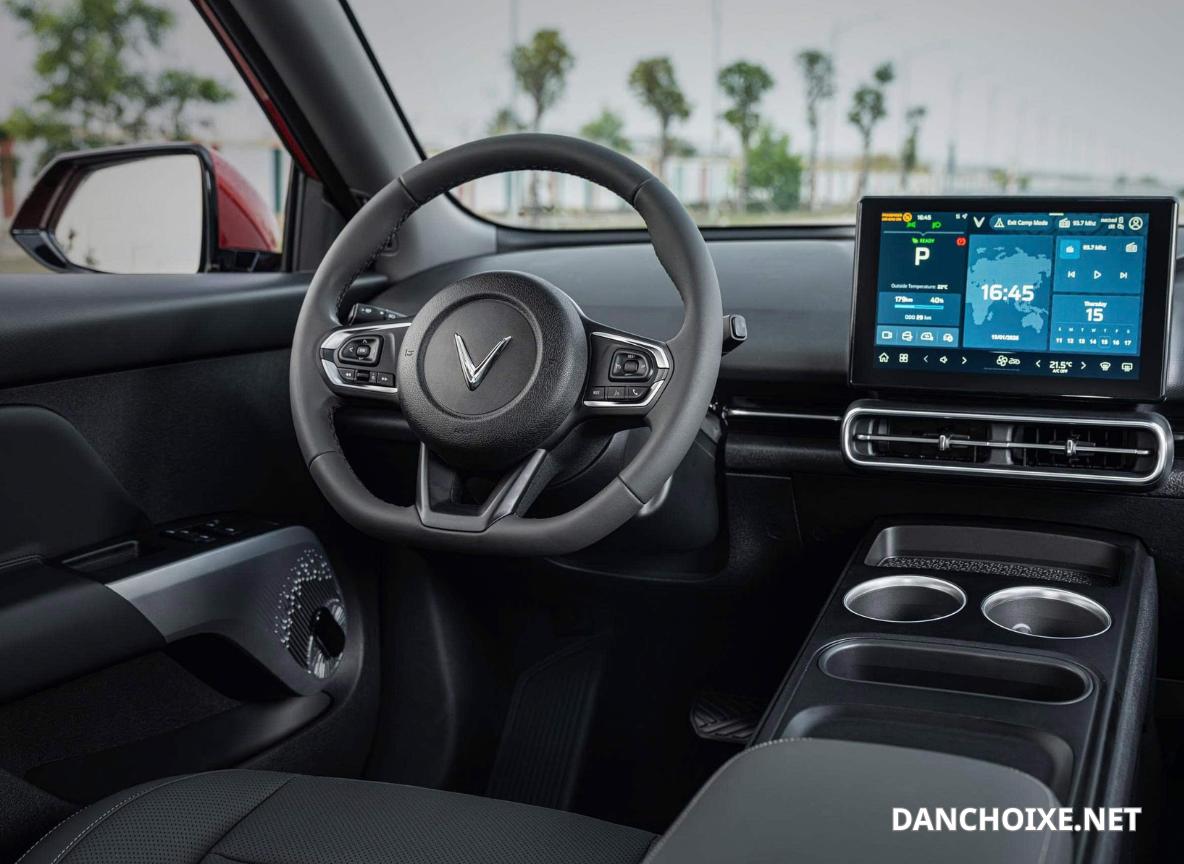 VF MPV 7 được trang bị đầy đủ các tính năng an toàn