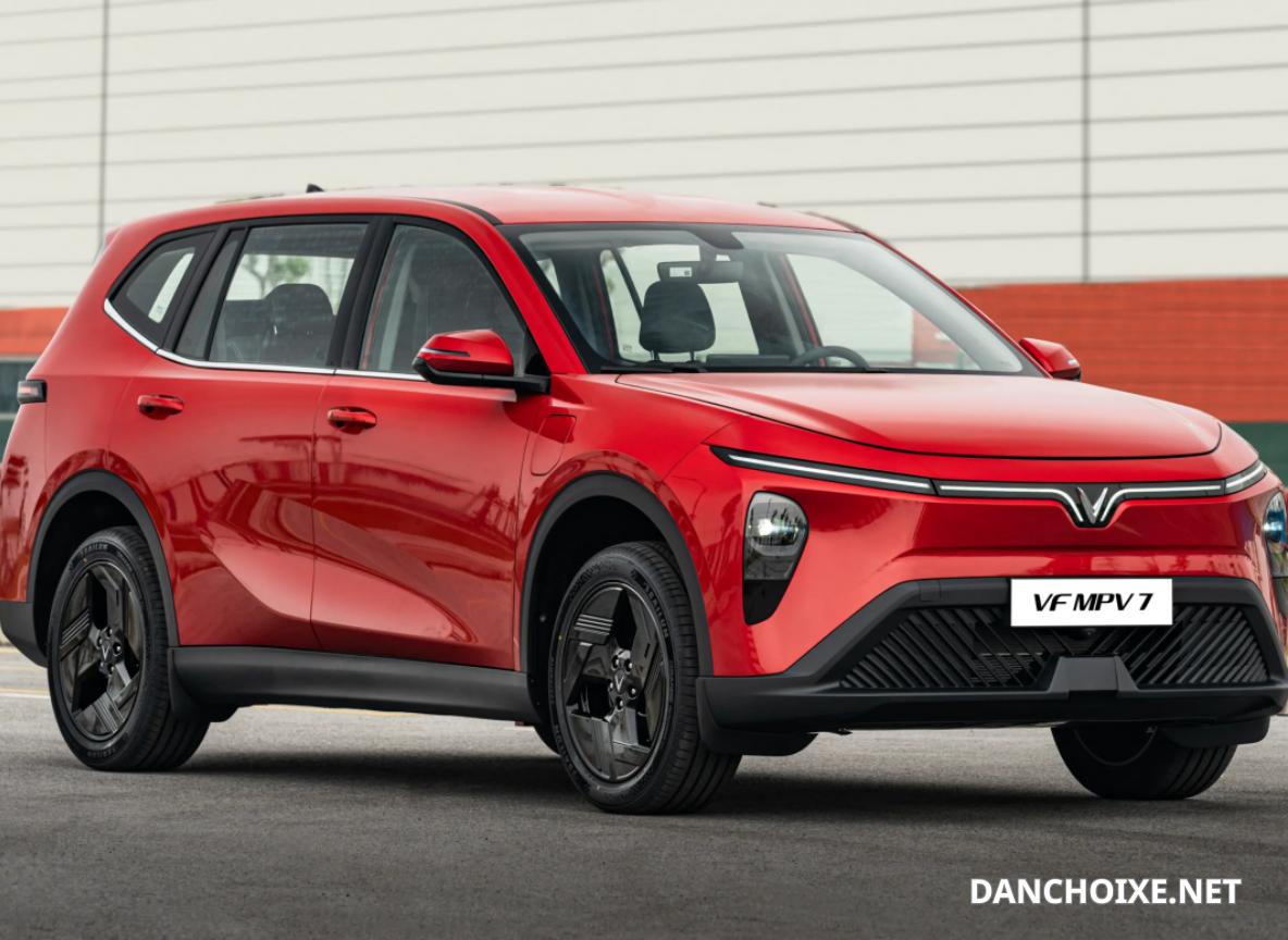 Mua VF MPV 7 nếu bạn muốn có 1 chiếc xe phục vụ gia đình rộng rãi hoặc chạy dịch vụ tiết kiệm