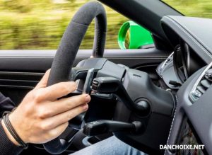 Lẫy Chuyển Số Trên Xe Số Tự Động Hoạt Động Như Thế Nào?