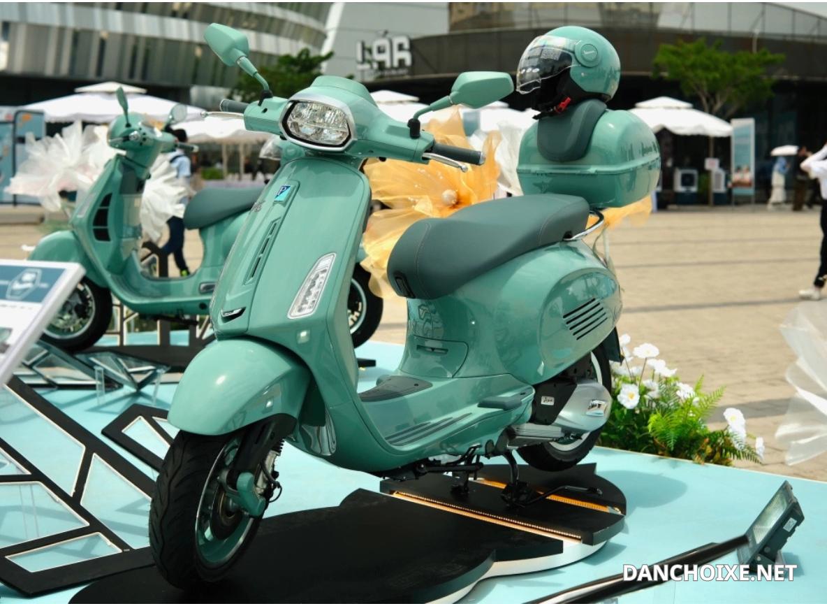 Vespa sprint 180 trang bị nhiều công nghệ hiện đại